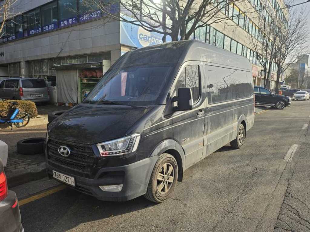 HYUNDAI Solati 2018 Negro - Importación desde Corea - HF Imports Iquique - Foto 1
