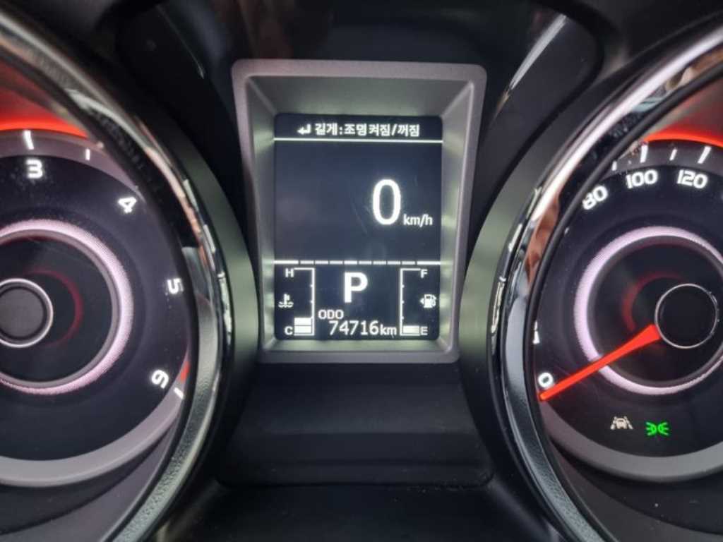 Ssangyong Tivoli 2019 Azul - Importación desde Corea - HF Imports Iquique - Foto 18