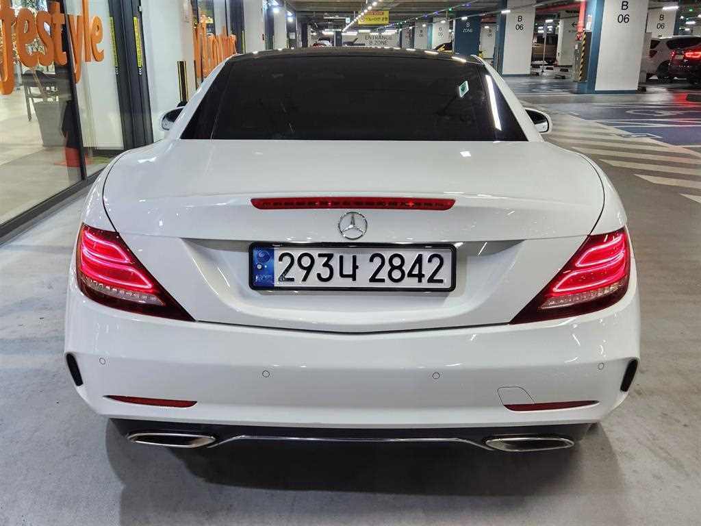 Mercedes Benz SLC Class - Vista 5