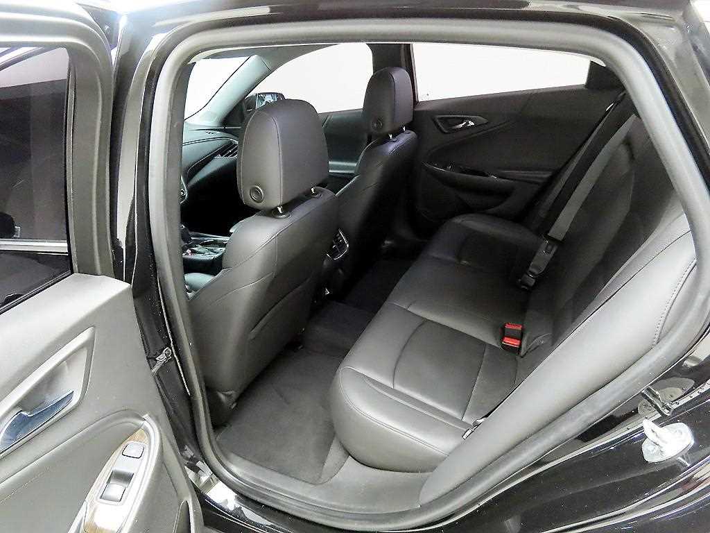 Chevrolet Malibu 2017 Negro - Importación desde Corea - HF Imports Iquique - Foto 16