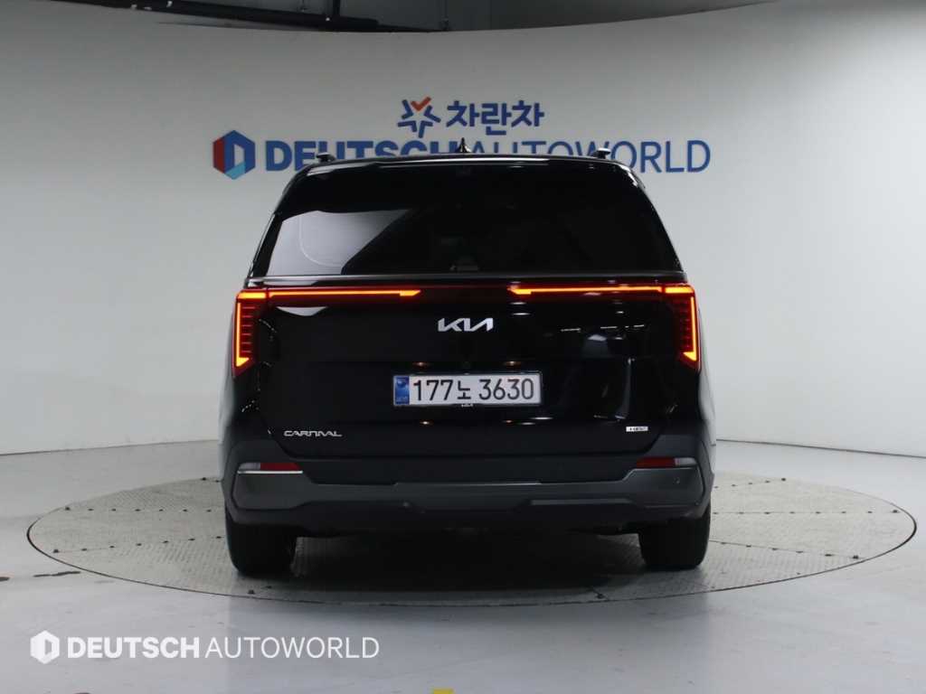 KIA Carnival - Vista 4