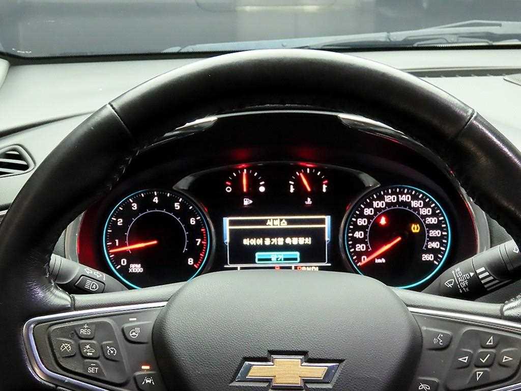 Chevrolet Malibu - Vista 6