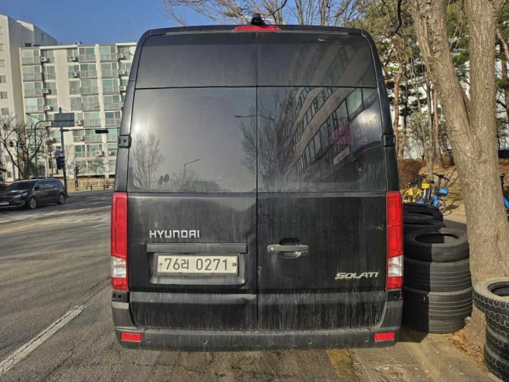 HYUNDAI Solati - Vista 4