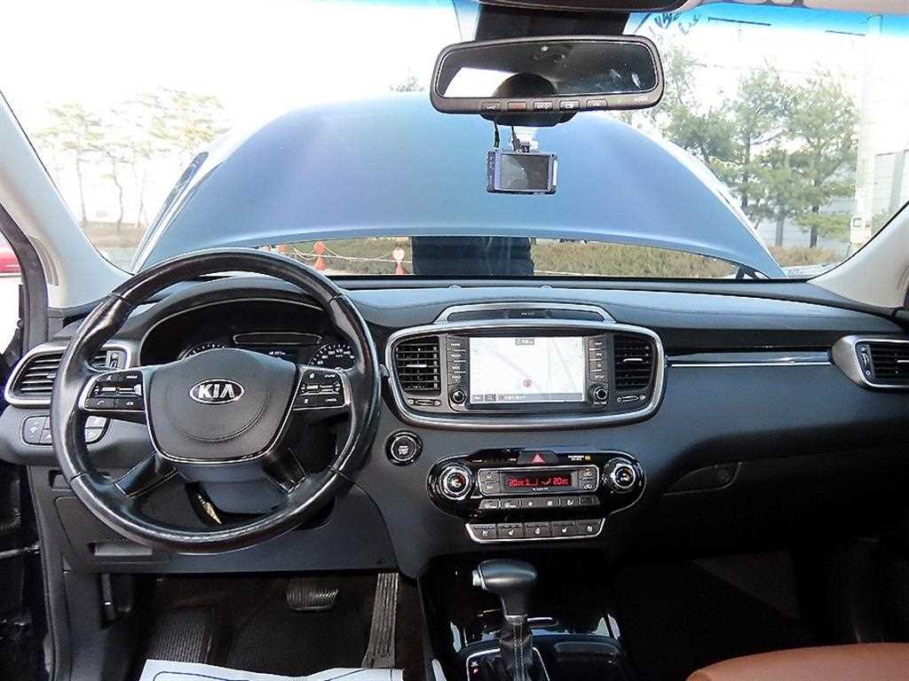 KIA Sorento - Vista 7