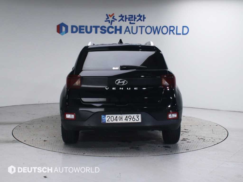 HYUNDAI Venue - Vista 4