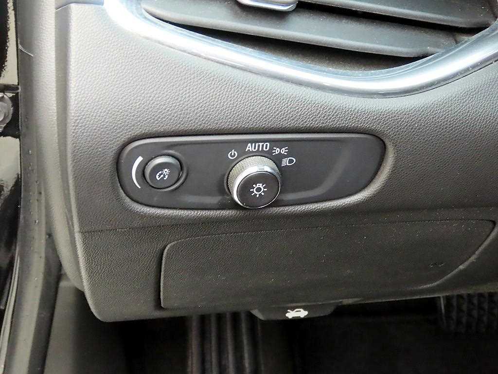 Chevrolet Malibu 2017 Negro - Importación desde Corea - HF Imports Iquique - Foto 14