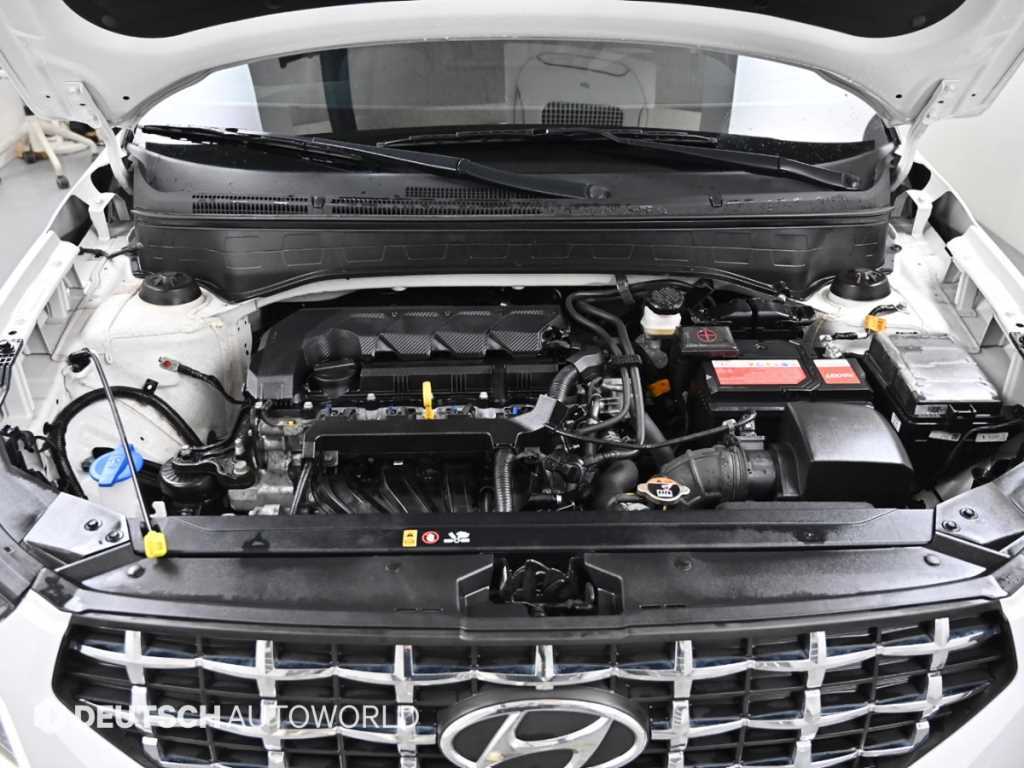 HYUNDAI Venue - Vista 6