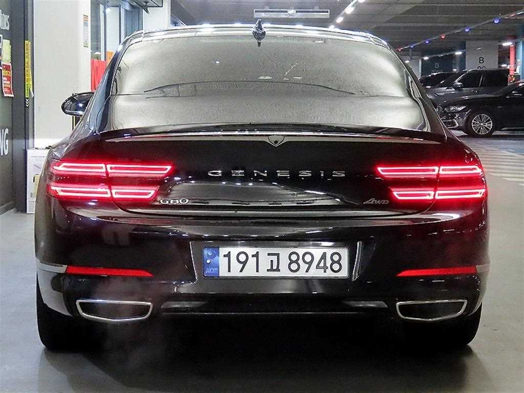 Genesis G80 - Vista 5