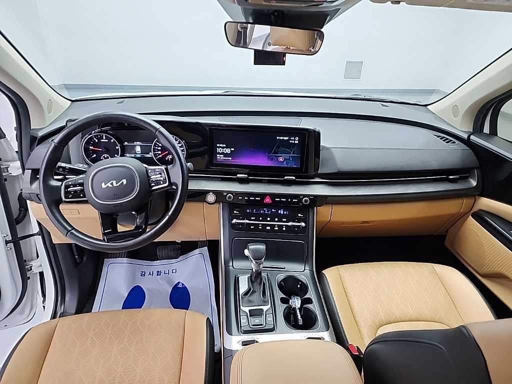 KIA Carnival - Vista 7