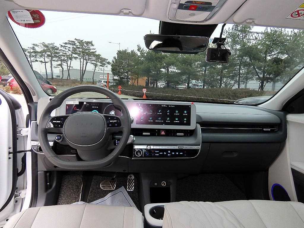 HYUNDAI Ioniq 5 - Vista 7