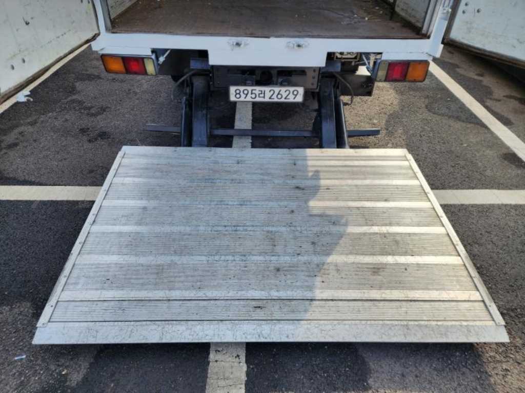 medium and large cargo truck 2020 Blanco - Importación desde Corea - HF Imports Iquique - Foto 17