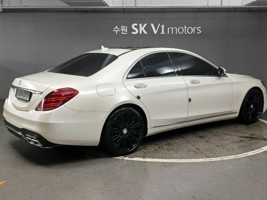 Mercedes Benz S Class - Vista 4