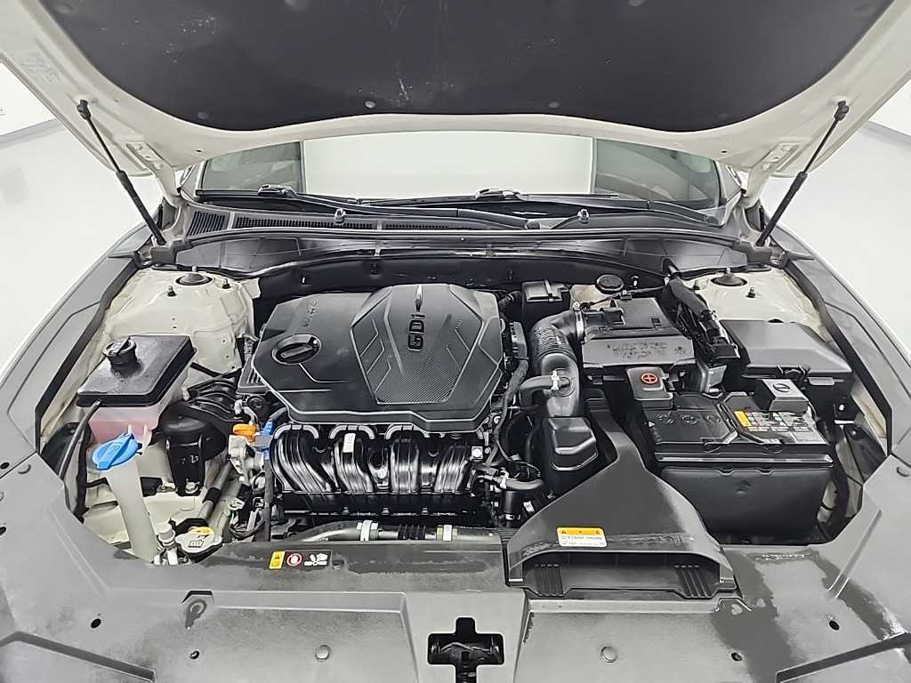 HYUNDAI Grandeur - Vista 5