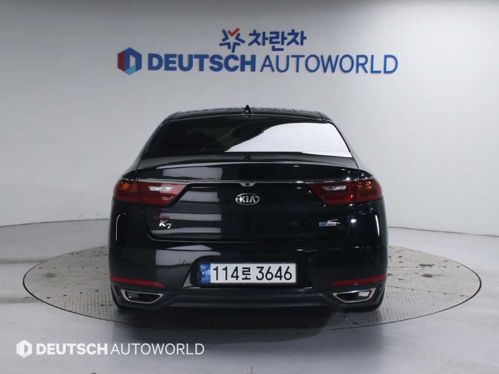 KIA K7 - Vista 4
