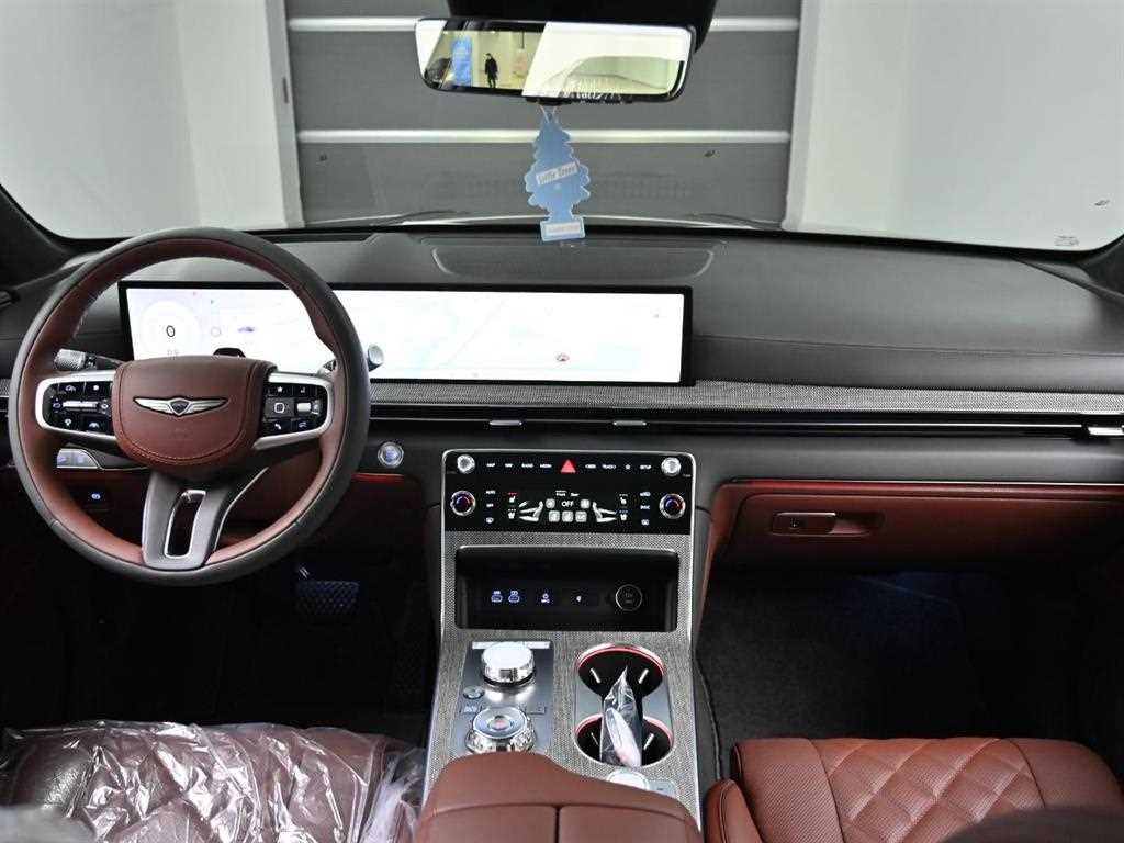 Genesis GV80 - Vista 7