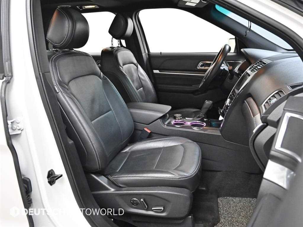 Ford Explorer - Vista 10