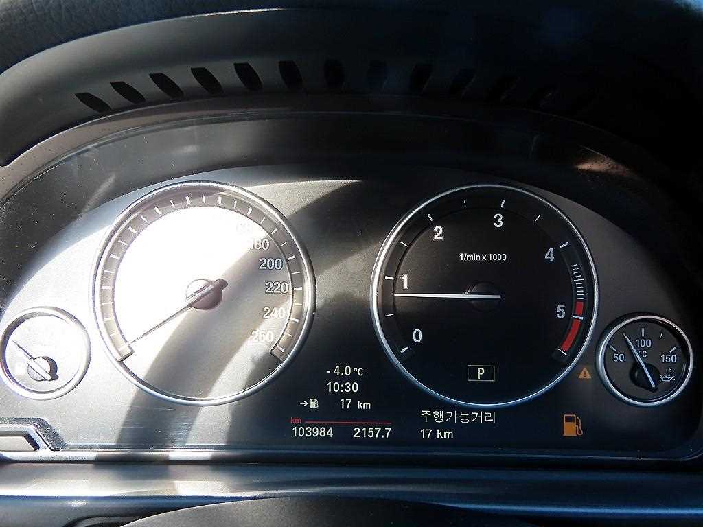 BMW 5 Series - Vista 9