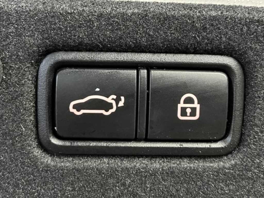 HYUNDAI Grandeur - Vista 6