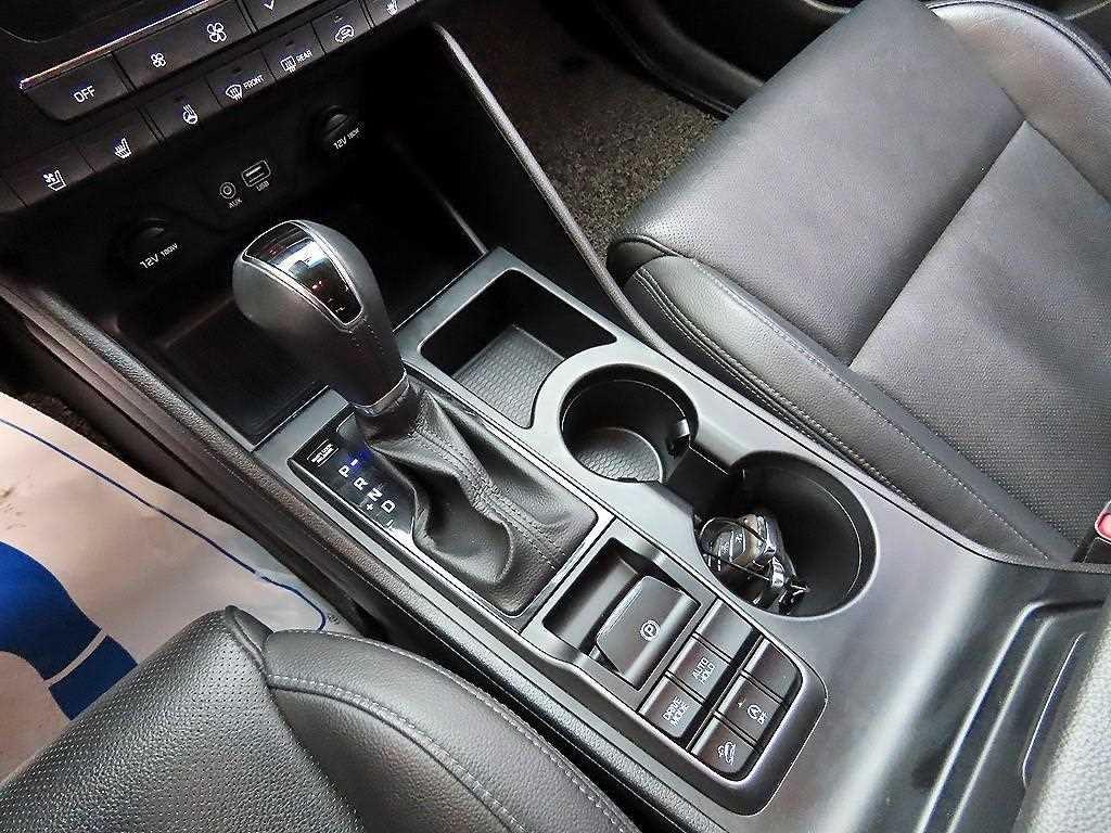 HYUNDAI Tucson - Vista 10