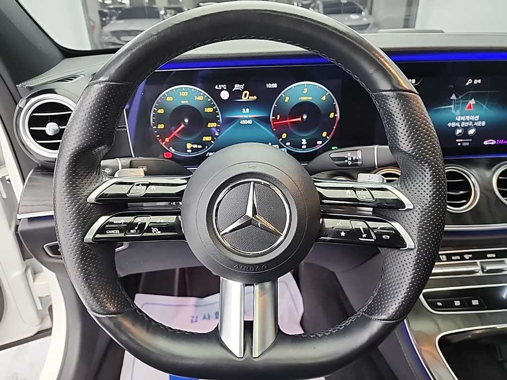 Mercedes Benz E class - Vista 9