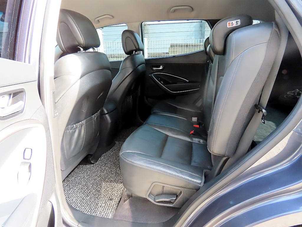 HYUNDAI Santa Fe - Vista 6