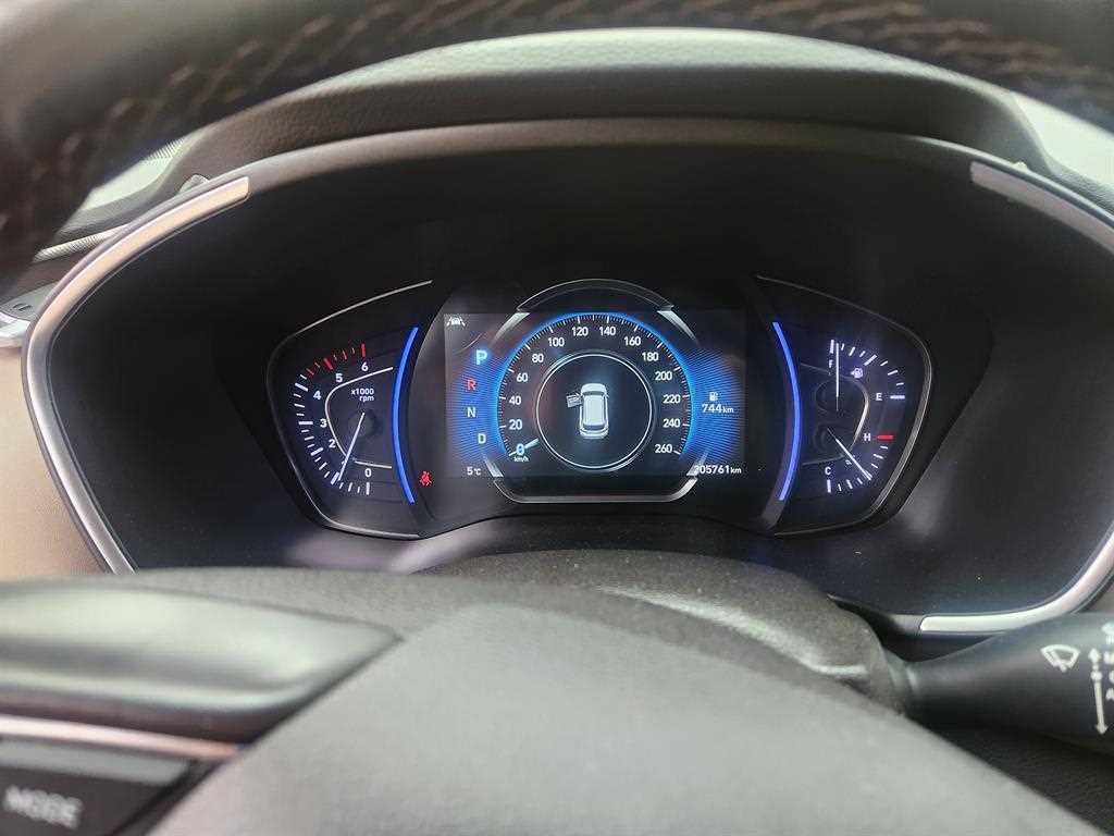 HYUNDAI Santa Fe - Vista 11