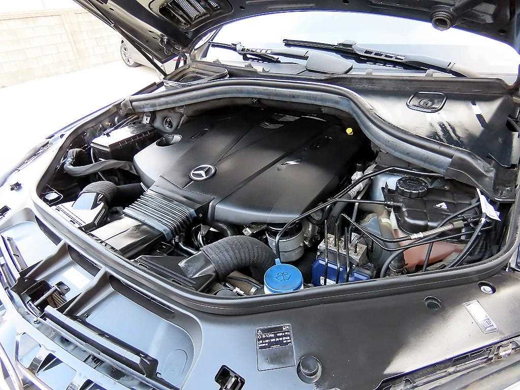 Mercedes Benz M Class 2015 Negro - Importación desde Corea - HF Imports Iquique - Foto 19