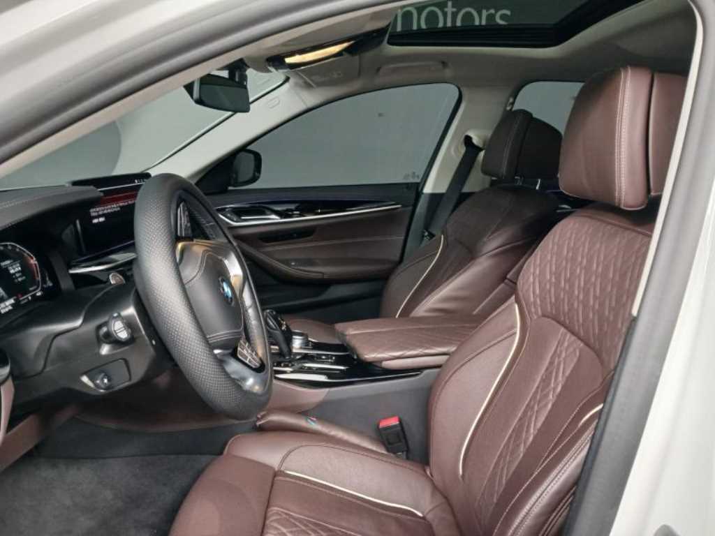 BMW 5 Series - Vista 7