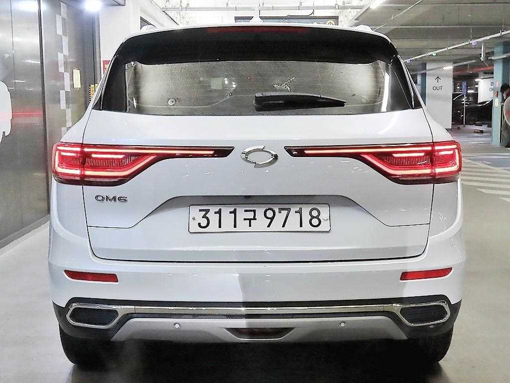 SAMSUNG QM6 - Vista 5