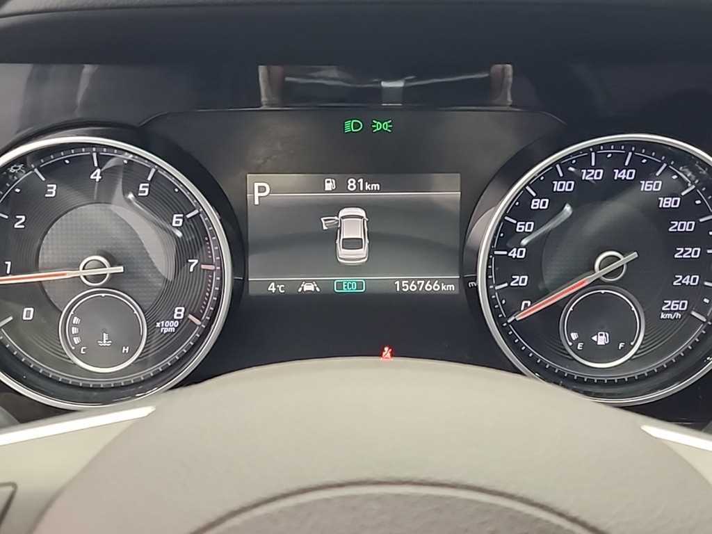 HYUNDAI Grandeur - Vista 6