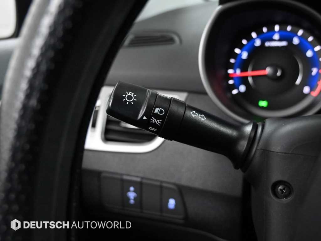 HYUNDAI Avante 2014 Gris - Importación desde Corea - HF Imports Iquique - Foto 18