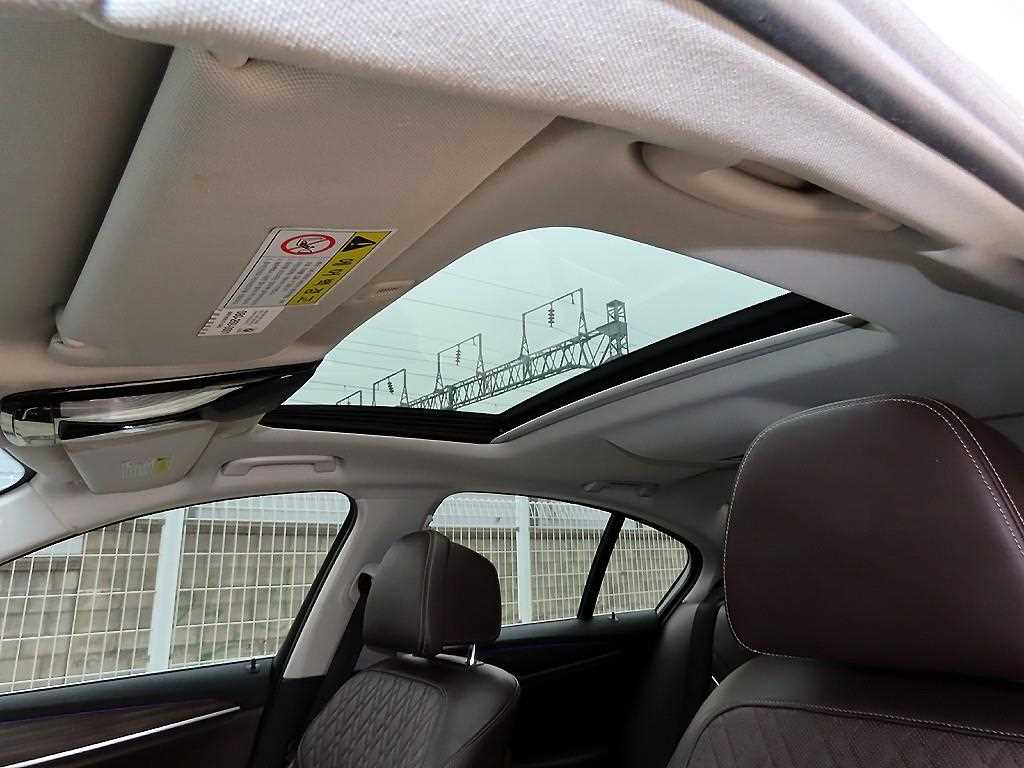 BMW 5 Series 2018 Blanco - Importación desde Corea - HF Imports Iquique - Foto 18