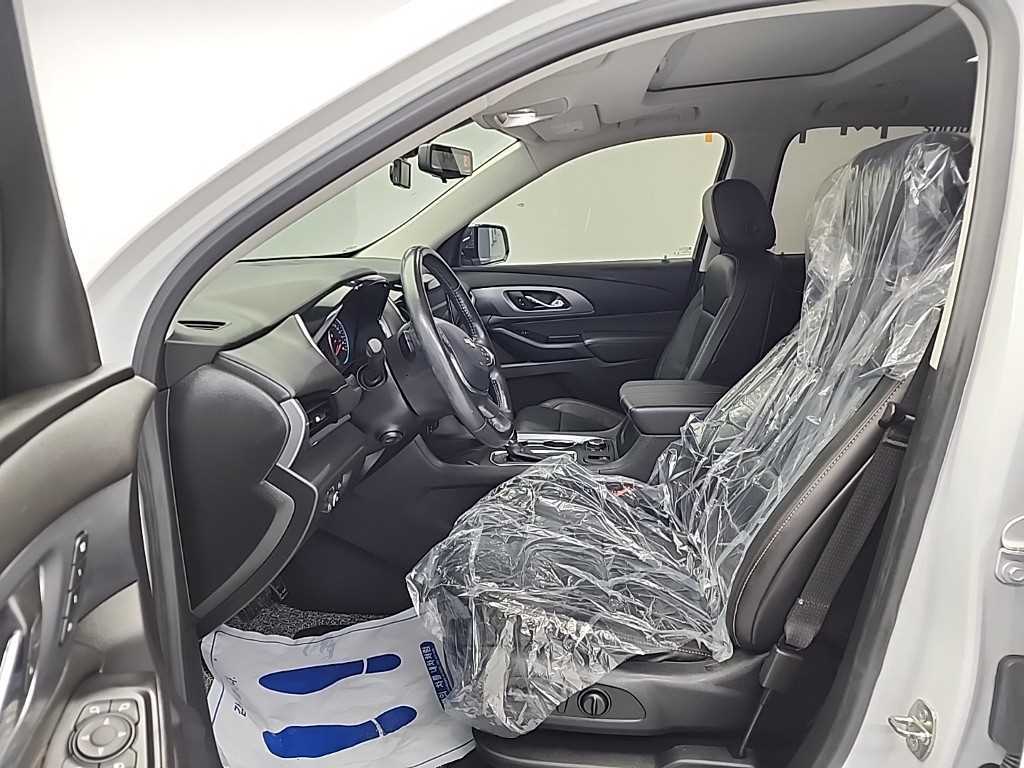 Chevrolet Travers - Vista 11