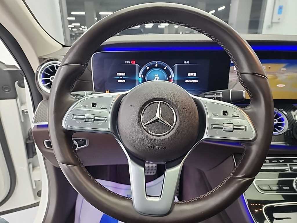 Mercedes Benz CLS Class - Vista 9