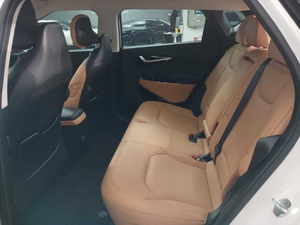 KIA EV6 - Vista 8