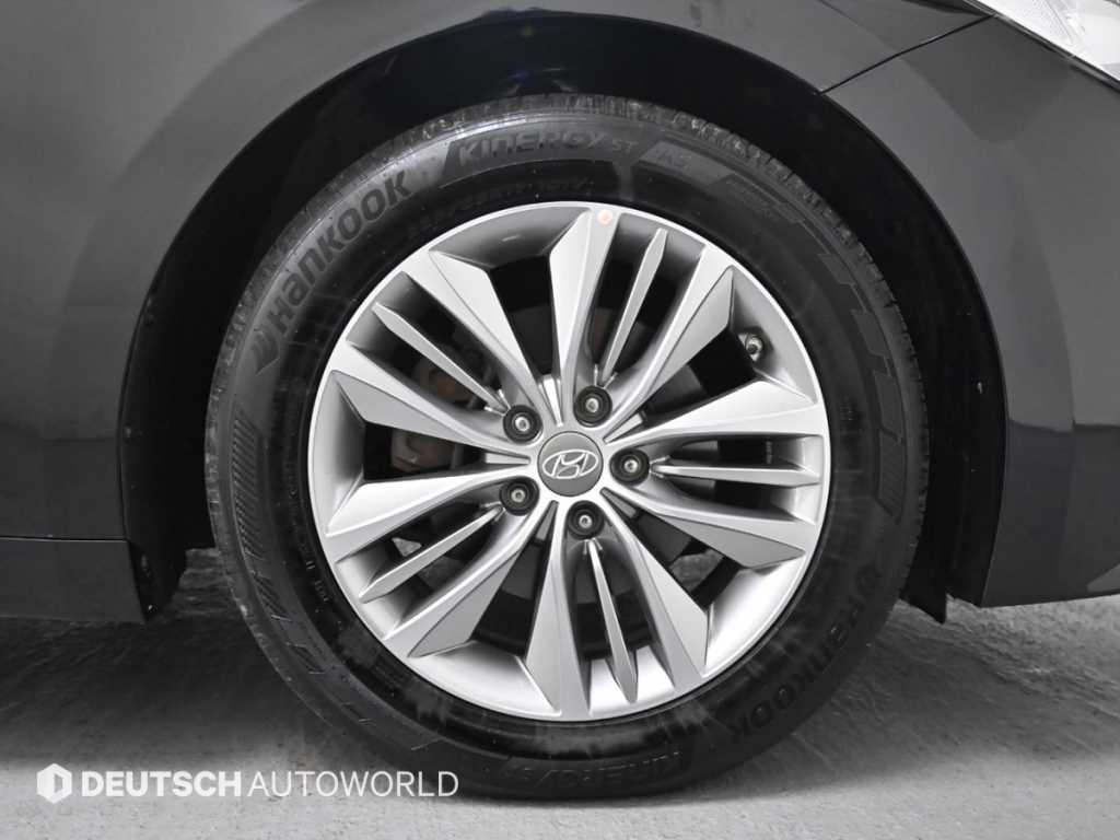 HYUNDAI Grandeur - Vista 5