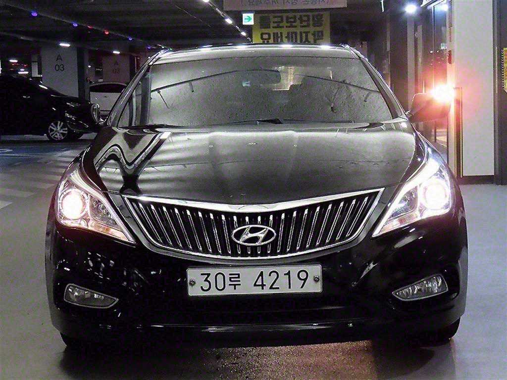 HYUNDAI Grandeur - Vista 2