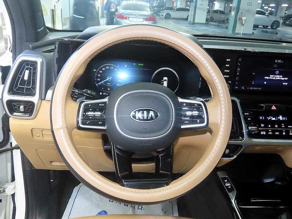 KIA Sorento - Vista 8