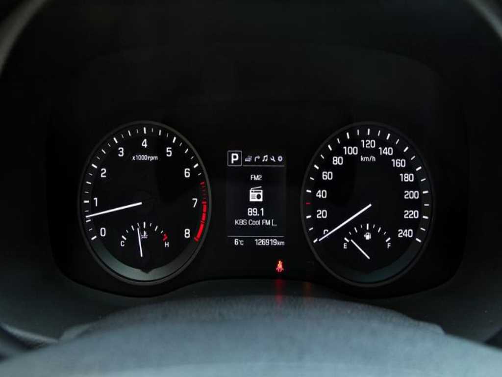 HYUNDAI Tucson - Vista 8