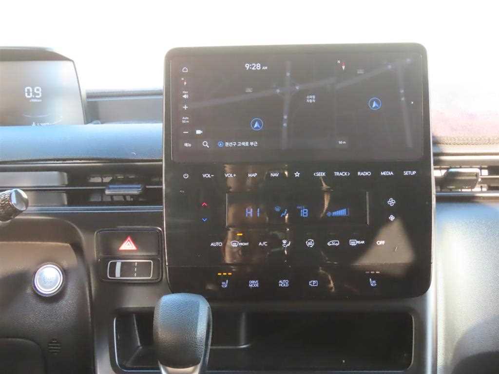 HYUNDAI Staria - Vista 12