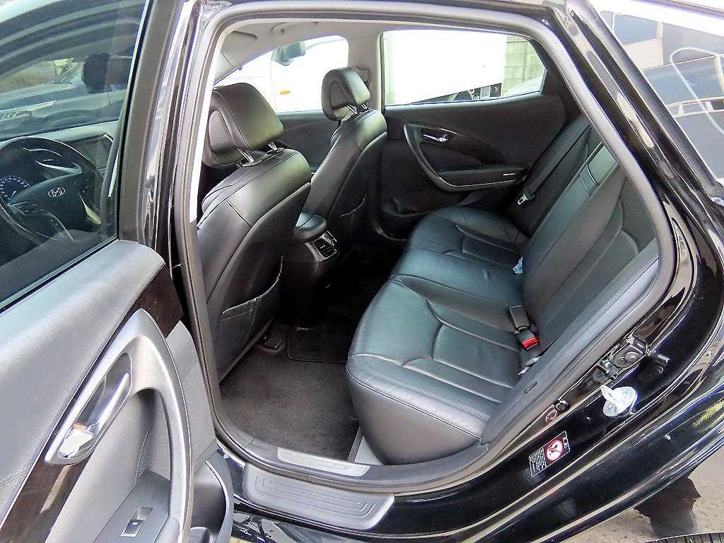 HYUNDAI Grandeur - Vista 6