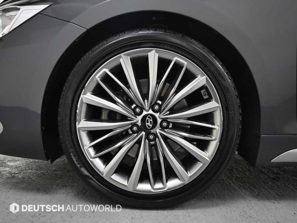 HYUNDAI Grandeur - Vista 5