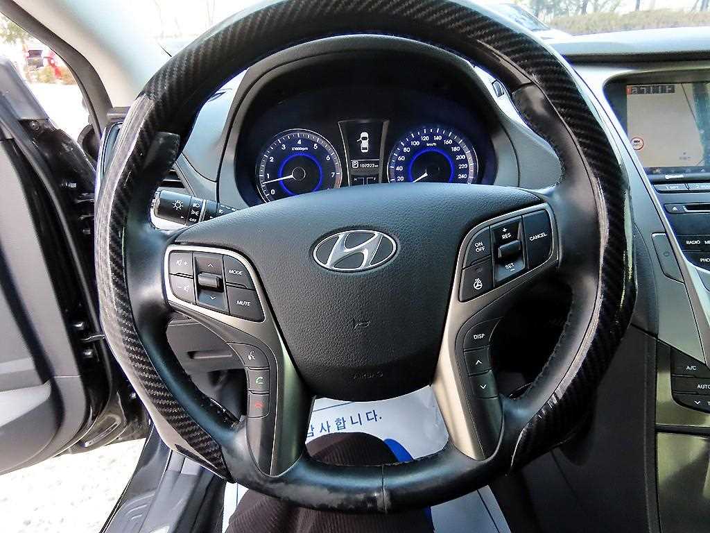 HYUNDAI Grandeur - Vista 8