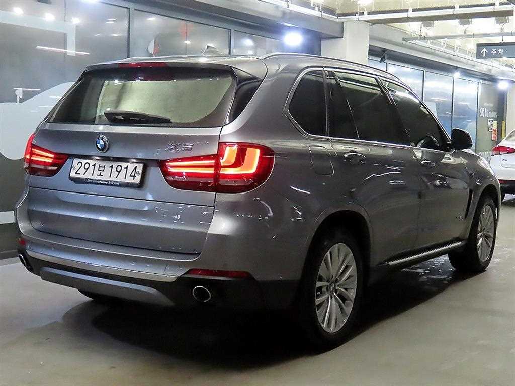BMW X5 - Vista 4