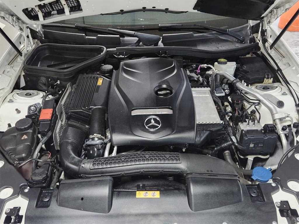 Mercedes Benz SLC Class 2017 Blanco - Importación desde Corea - HF Imports Iquique - Foto 14
