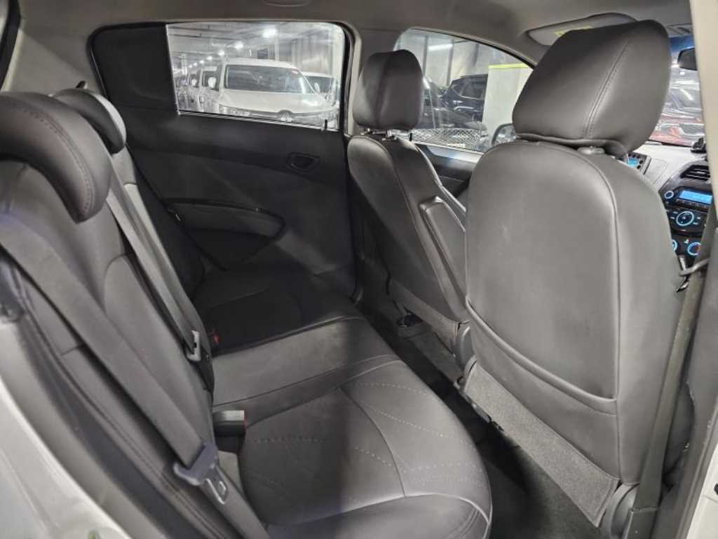 Chevrolet Spark - Vista 12