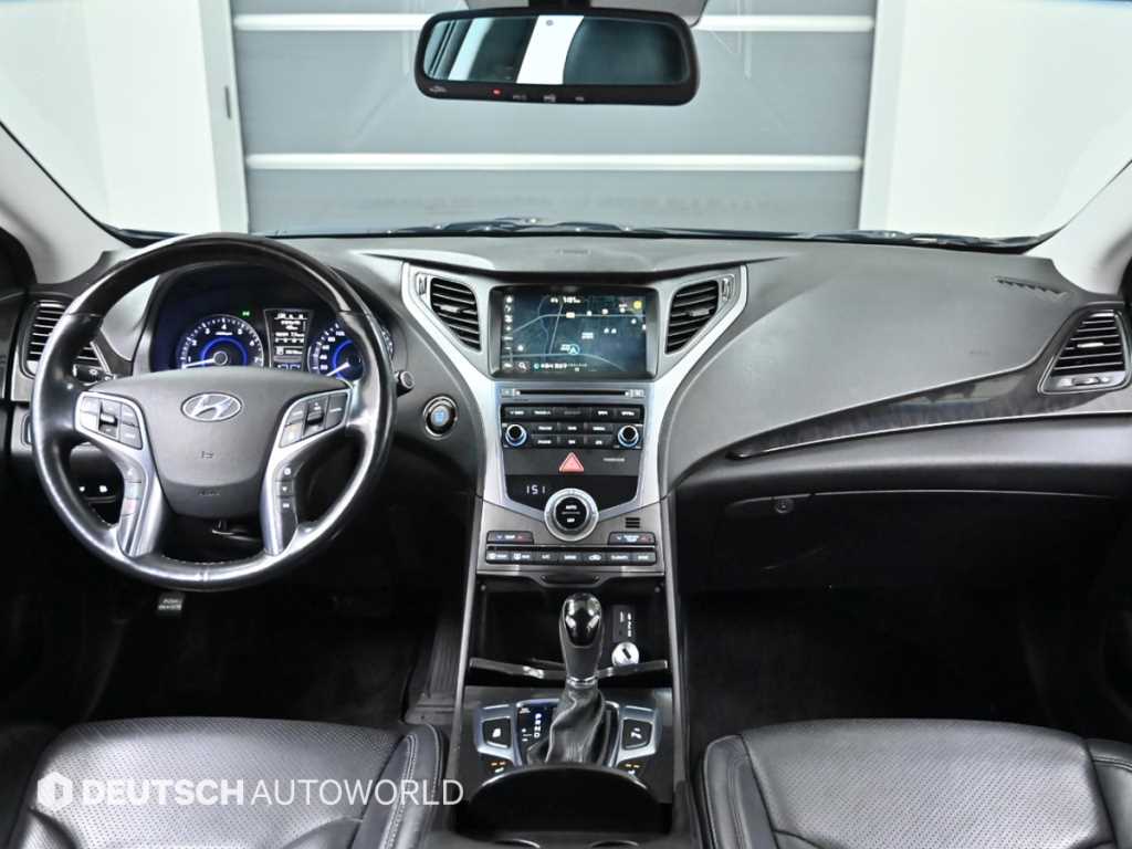 HYUNDAI Grandeur - Vista 7