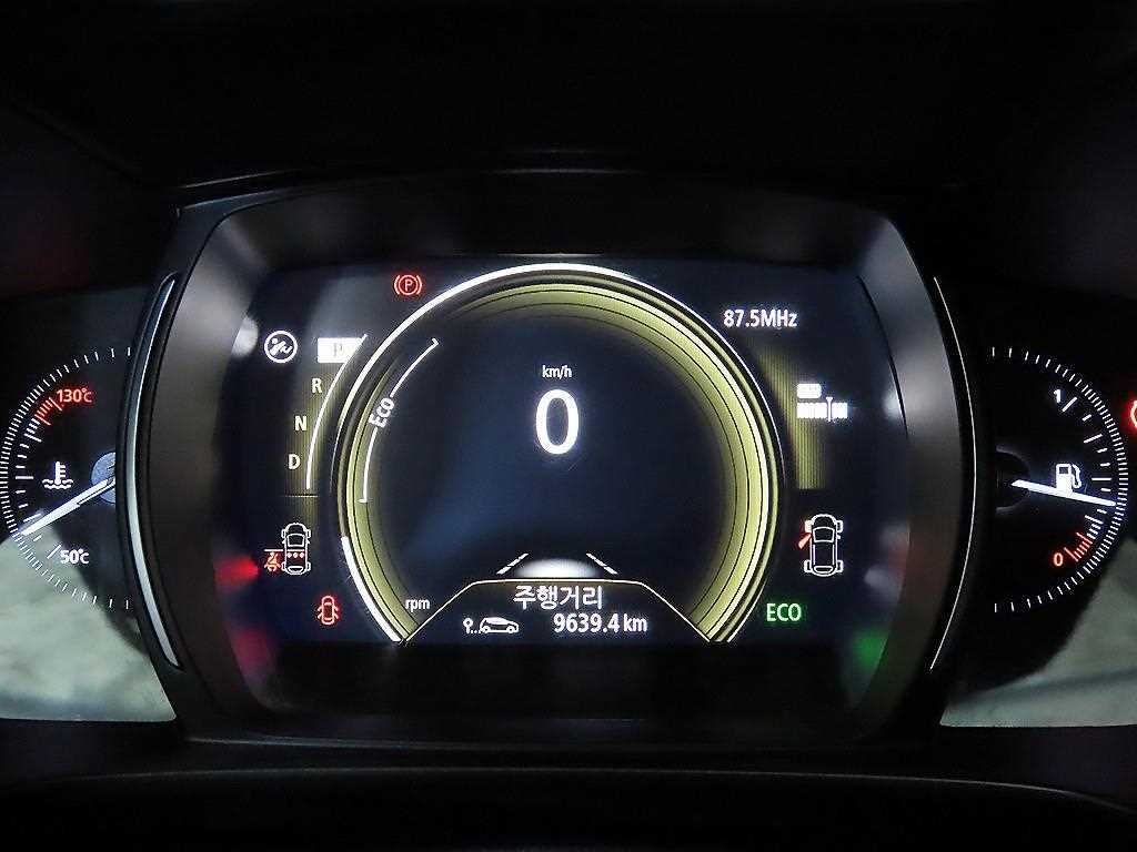 SAMSUNG QM6 - Vista 9