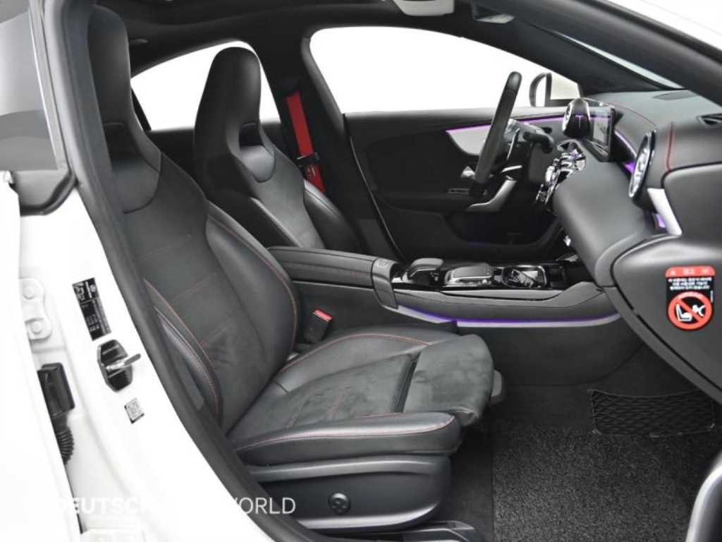 Mercedes Benz CLA Class - Vista 10