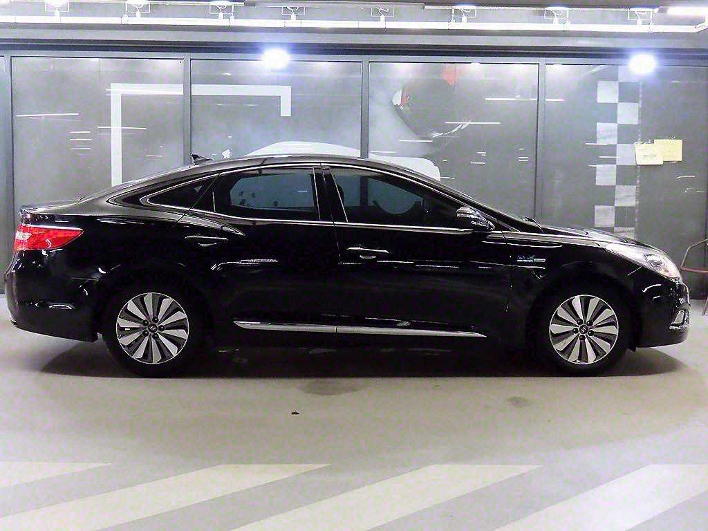 HYUNDAI Grandeur - Vista 3